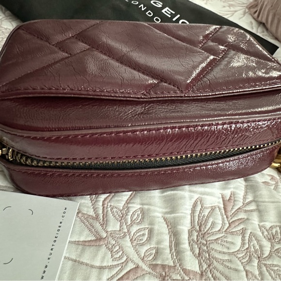 Kurt Geiger London Kensington Small Chain Camera Bag Wine - Picture 10 of 11